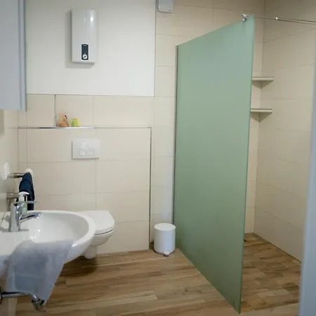 Am Hostertberg شقة *